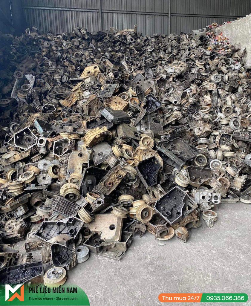 Thu Mua Phế Liệu Máy Móc Giá Cao Toàn Quốc