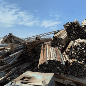 Thu Mua Sắt Vụn Công Trình – Cân Tại Chỗ, Trả Tiền Ngay