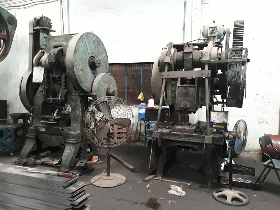 Thu Mua Máy Móc Cơ Giới Số Lượng Lớn – Hỗ Trợ Vận Chuyển Tận Nơi