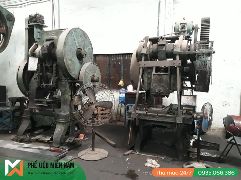 Cơ Sở Thu Mua Máy Móc Cơ Giới Phế Liệu Tại HCM – Uy Tín, Có Mặt Nhanh 2 Cơ Sở Thu Mua Máy Móc Cơ Giới Phế Liệu Tại HCM – Uy Tín, Có Mặt Nhanh